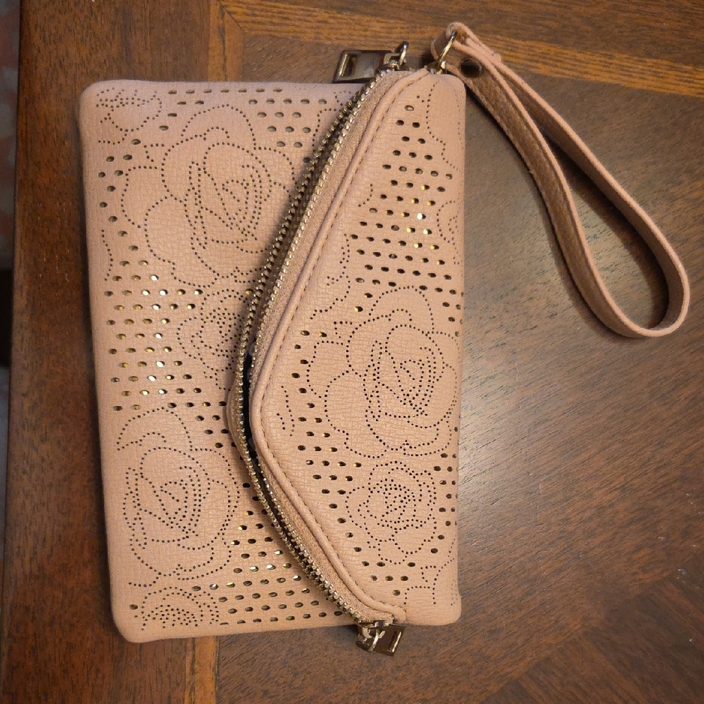 Urban Expressions Cream Floral Wristlet Clutch